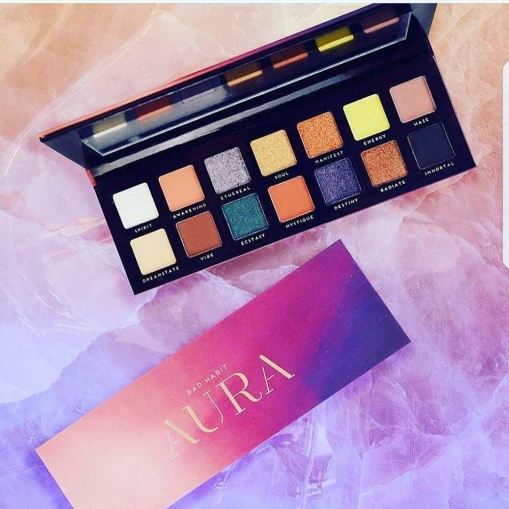 Bad Habit Aura Eyeshadow Palette